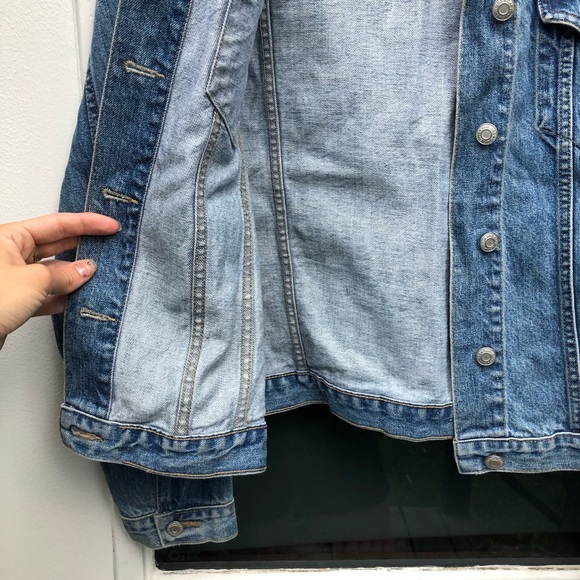 Vintage Gap • Jean Jacket - Picture 8 of 9